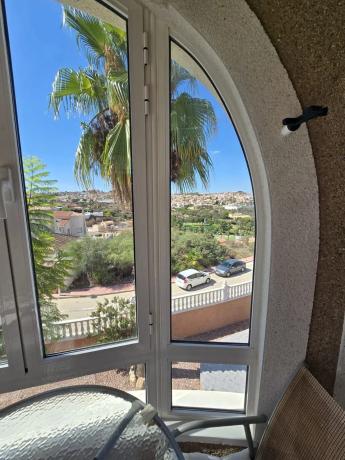 Casa independiente en calle Sierra de Cazalla, 2