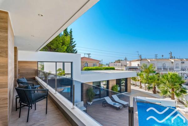 Casa independiente en calle Doctor Quiles Mora, 16