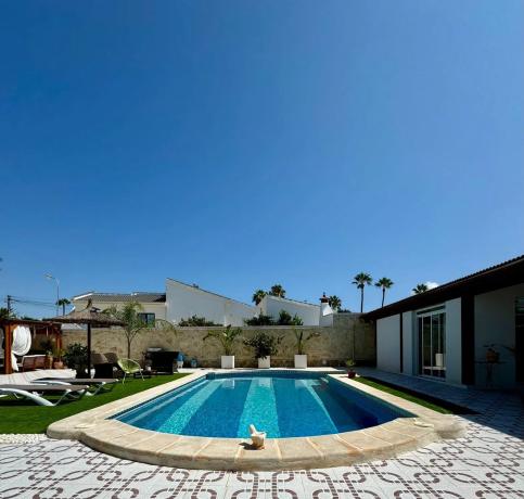 Casa independiente en calle Barranco