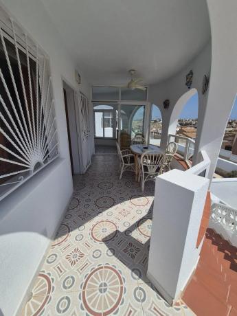 Casa independiente en calle Sierra de Monserrat