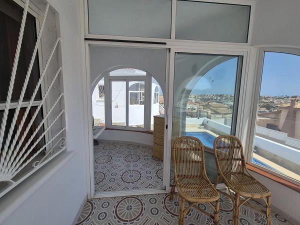 Casa independiente en calle Sierra de Monserrat