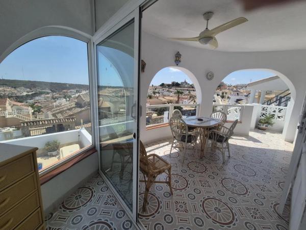 Casa independiente en calle Sierra de Monserrat