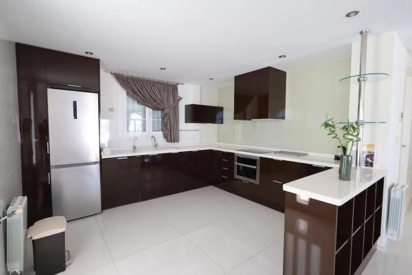 Casa independiente en calle Islas Chafarinas