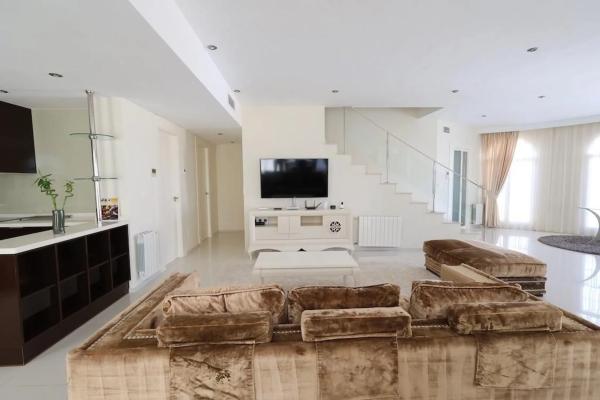 Casa independiente en calle Islas Chafarinas