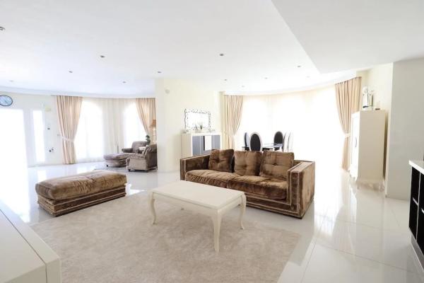 Casa independiente en calle Islas Chafarinas