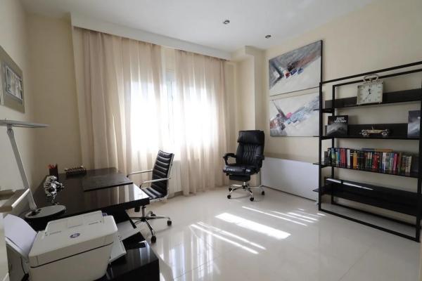 Casa independiente en calle Islas Chafarinas