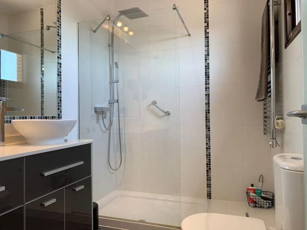 Casa independiente en calle Laguna del Prado, 7