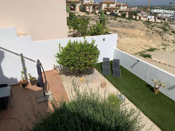 Casa independiente en calle Laguna del Prado, 7