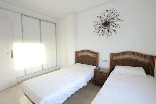 Casa independiente en calle baja