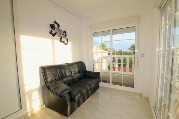 Casa independiente en calle baja