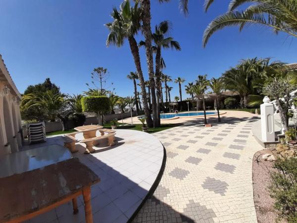 Casa independiente en avenida del Recorral s/n