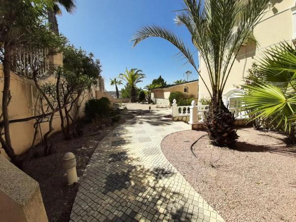 Casa independiente en avenida del Recorral s/n