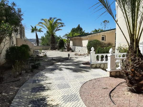 Casa independiente en avenida del Recorral s/n