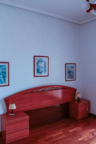 Casa independiente en calle Presidente de la Generalitat, 279