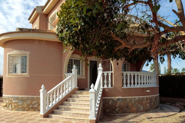 Casa independiente en calle Presidente de la Generalitat, 279