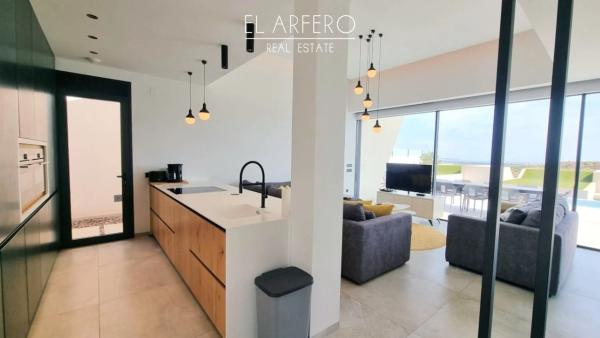 Casa independiente en Av. del Recorral