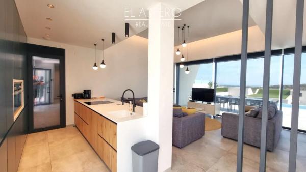 Casa independiente en Av. del Recorral