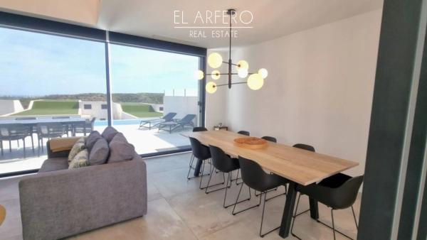 Casa independiente en Av. del Recorral