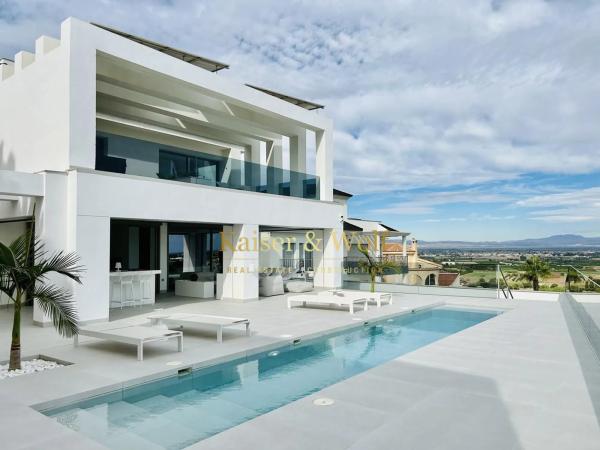 Casa independiente en calle del Pino