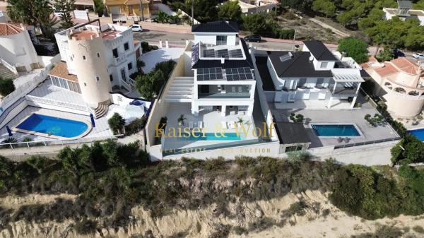 Casa independiente en calle del Pino