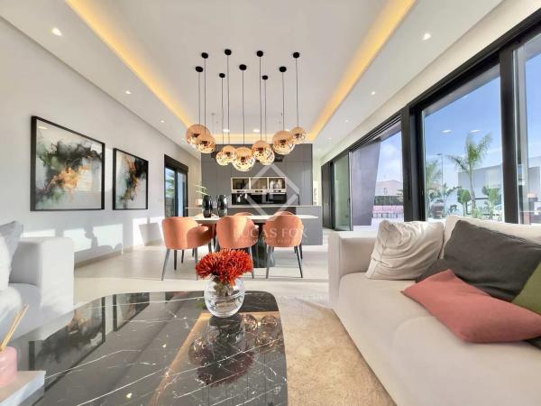 Casa independiente en calle Sorolla