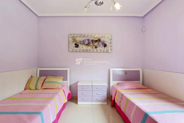 Casa independiente en calle Islas Baleares, 21