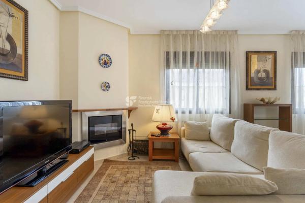 Casa independiente en calle Islas Baleares, 21