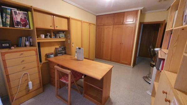 Casa independiente en calle Camilo José Cela, 9