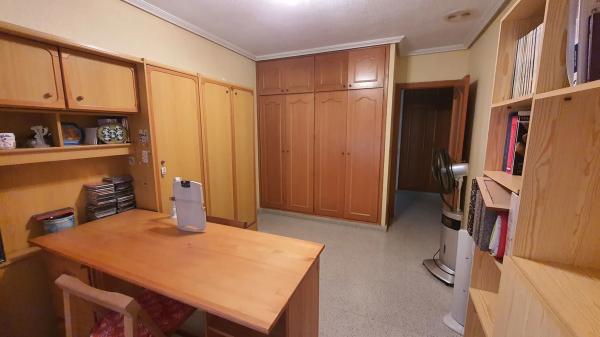 Casa independiente en calle Camilo José Cela, 9