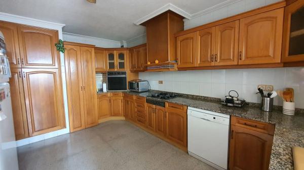 Casa independiente en calle Camilo José Cela, 9