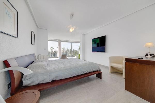 Casa independiente en calle del número siete