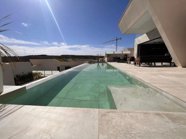 Casa independiente en avenida del Recorral