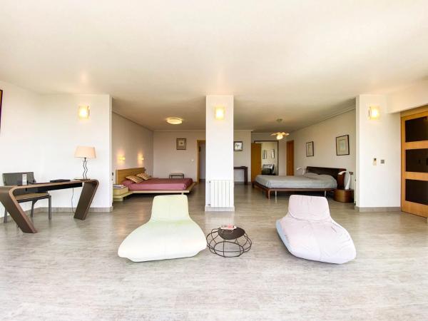 Casa independiente en avenida del Mar