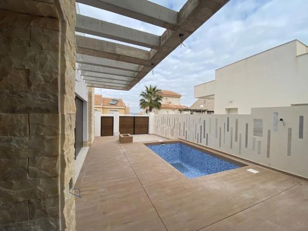 Casa independiente en calle Rio Ulla, 7