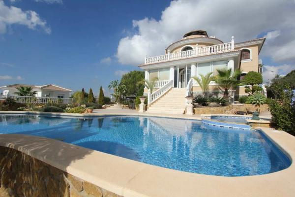 Casa independiente en plaza La Fiesta