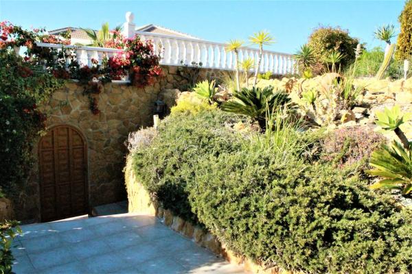 Casa independiente en plaza La Fiesta