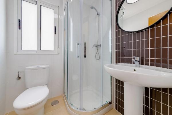 Casa independiente en calle Luis Garcia Berlanga s/n