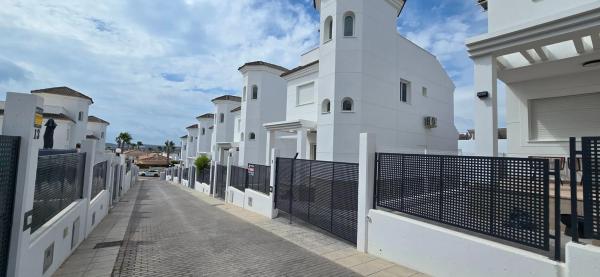 Casa independiente en calle Severo Ochoa, 651