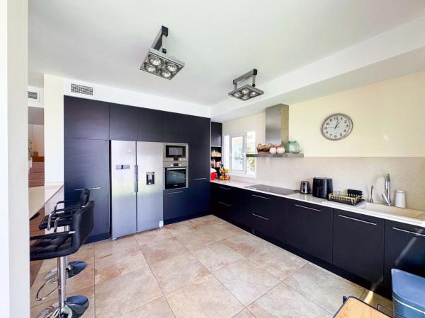 Casa independiente en calle Arcipreste de Hita