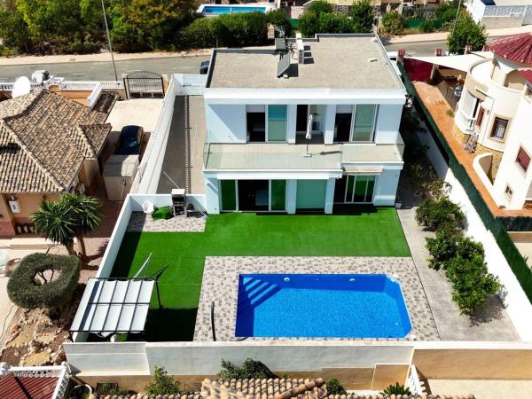 Casa independiente en calle Arcipreste de Hita