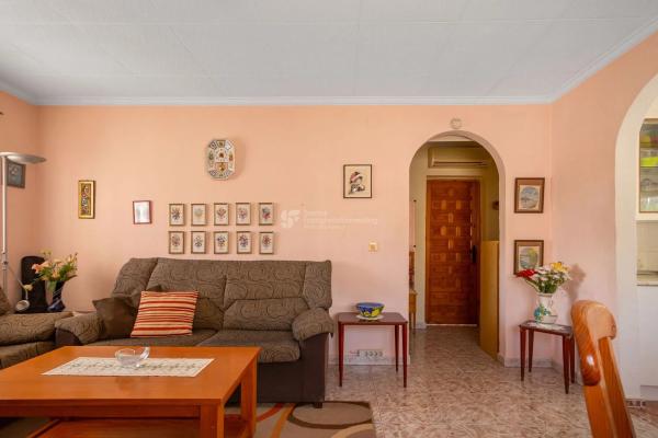 Casa independiente en calle Helsinki, 13