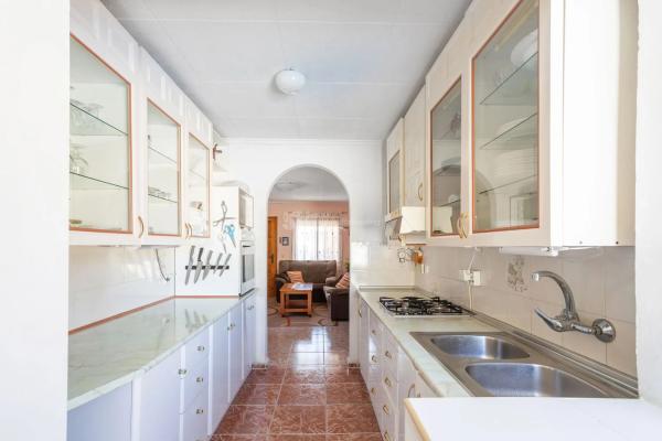 Casa independiente en calle Helsinki, 13