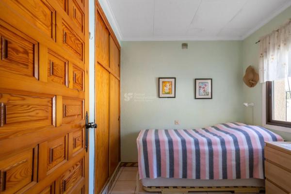 Casa independiente en calle Helsinki, 13