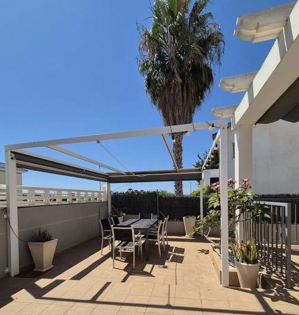 Casa independiente en calle Luis Buñuel