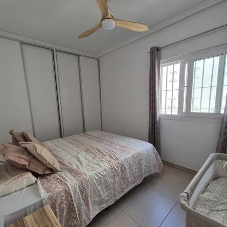 Casa independiente en calle Luis Buñuel