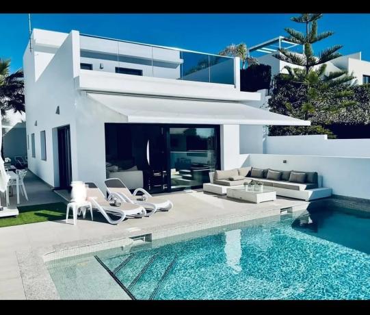 Casa independiente en calle Luis Buñuel s/n