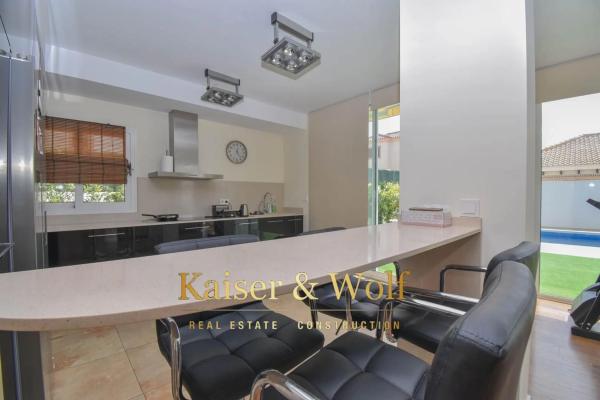 Casa independiente en calle Arcipreste de Hita