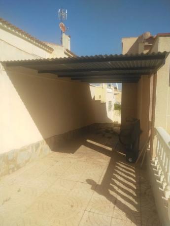 Casa independiente en calle París, 56