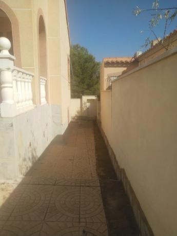 Casa independiente en calle París, 56