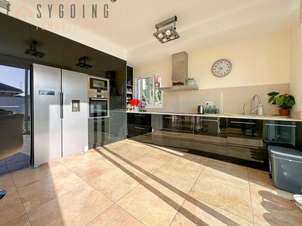 Casa independiente en calle Arcipreste de Hita